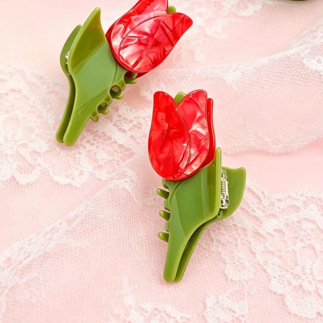 Versatile Tulip Flower Hair Clip — image 1